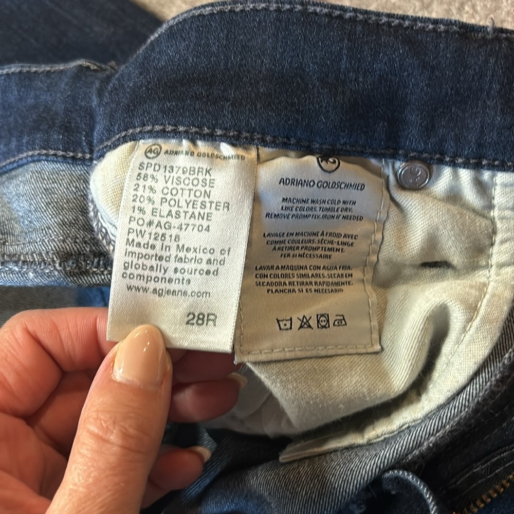 AG  Jeans, The Farrah Skinny-High Rise Skinny. Size 28R. - Picture 13 of 14